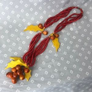 Unique Vintage Wood Costume Jewelry Necklace